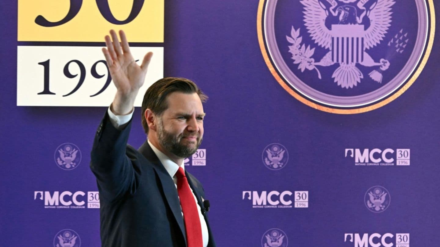 Венс розкритикував Європу за пасивність щодо України та похвалив Орбана