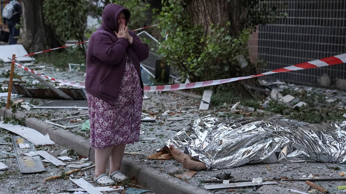 Ракети й дрони по Києву: щонайменше 12 загиблих, 21 серпня — день жалоби