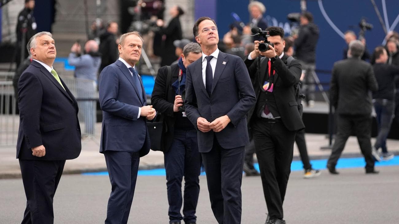 Рютте веде таємні переговори: НАТО шукає вихід з угорського глухого кута