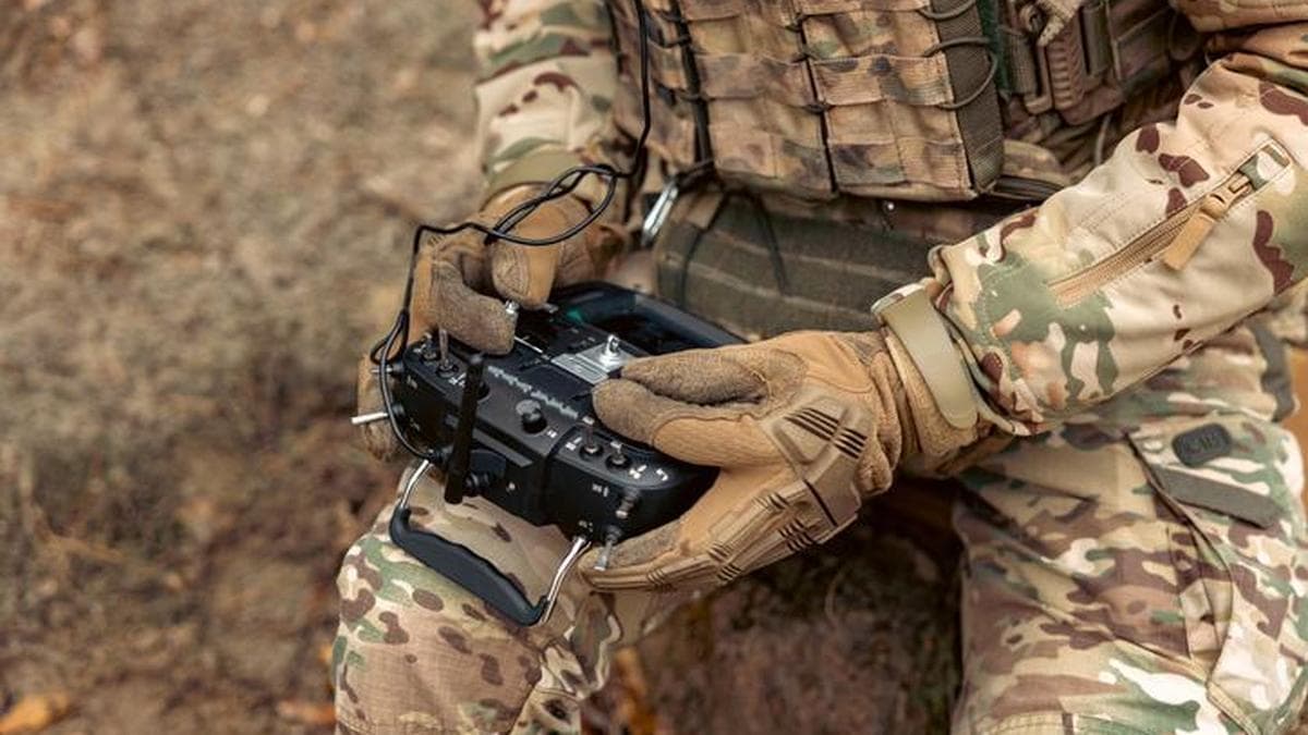 Дрон вдарив по потягу Москва–Сімферополь у Криму: є загиблий