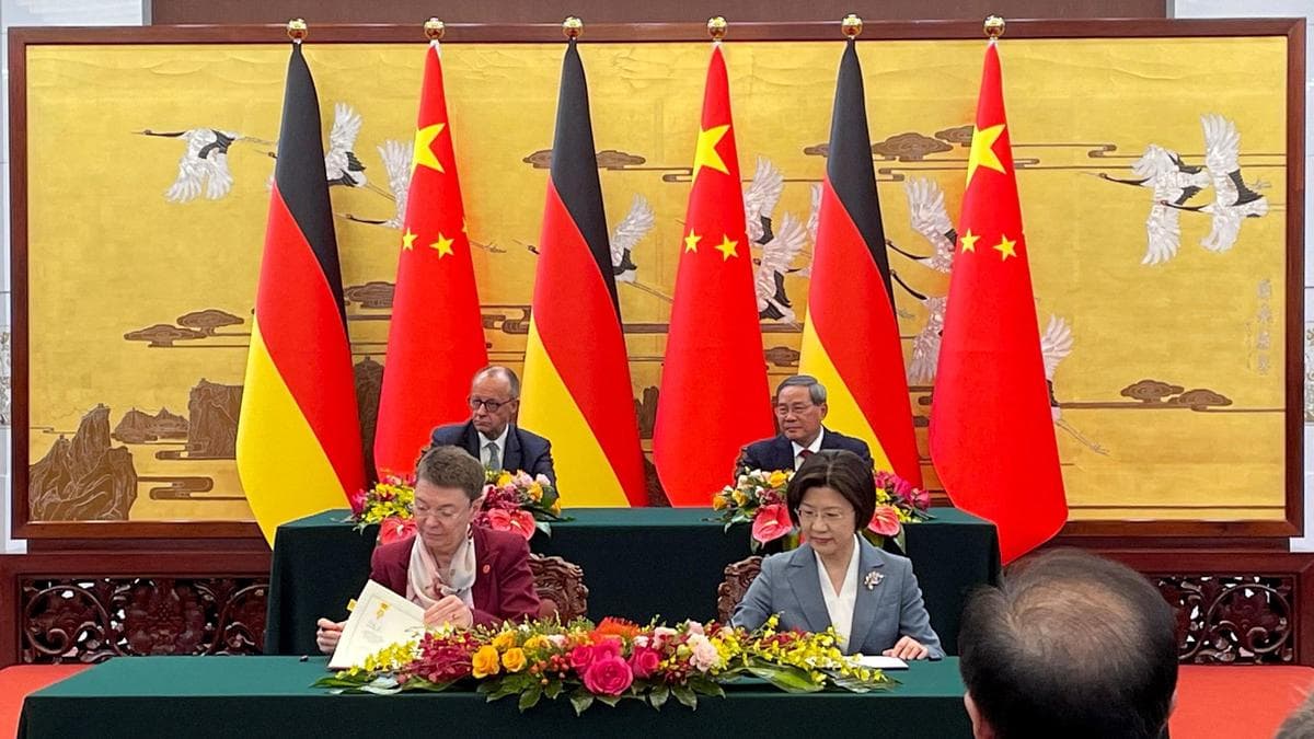 Мерц у Пекіні: Берлін вимагає рівних умов і тиску на Москву