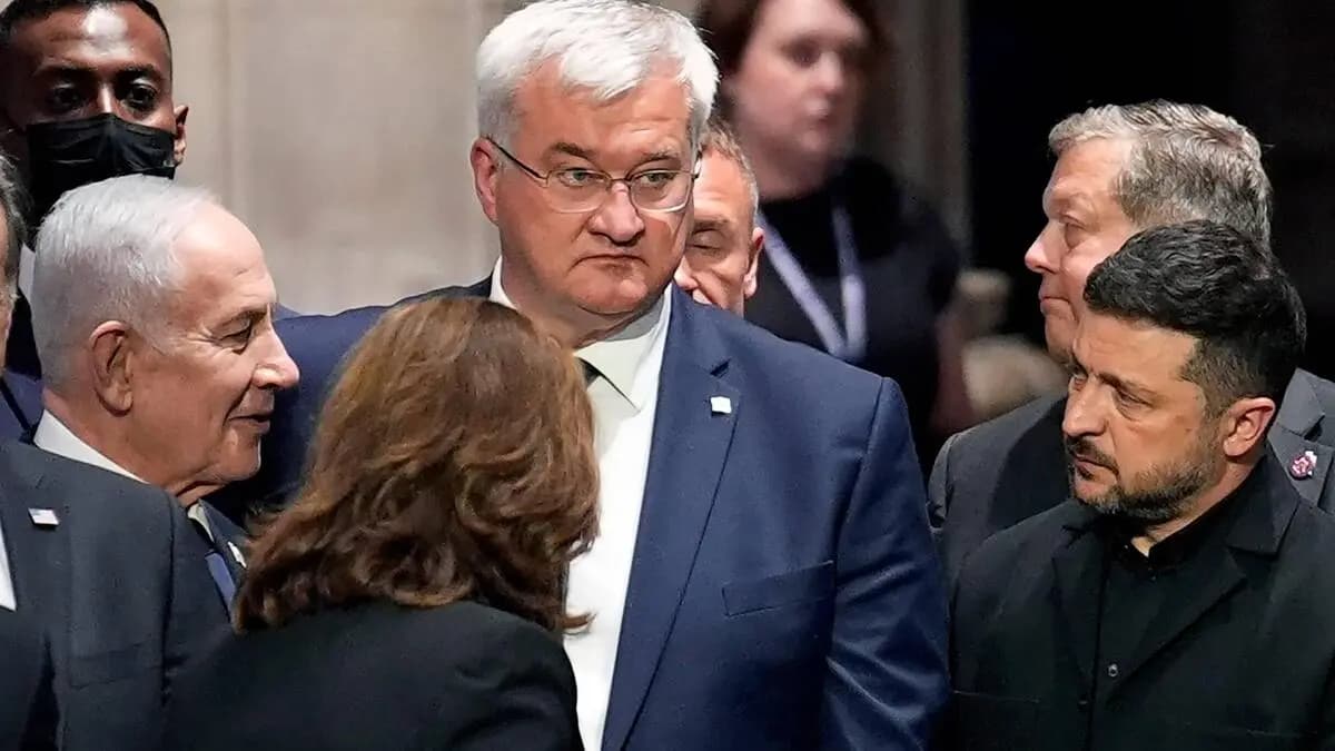 Сибіга зателефонував Аракчі після удару по іранському судну: «Ця війна має закінчитися»
