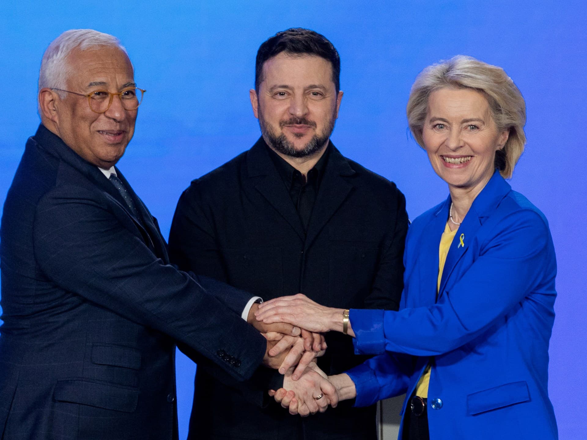 ЄС відновлює переговори про вступ з Україною та Молдовою після зняття вето Угорщини