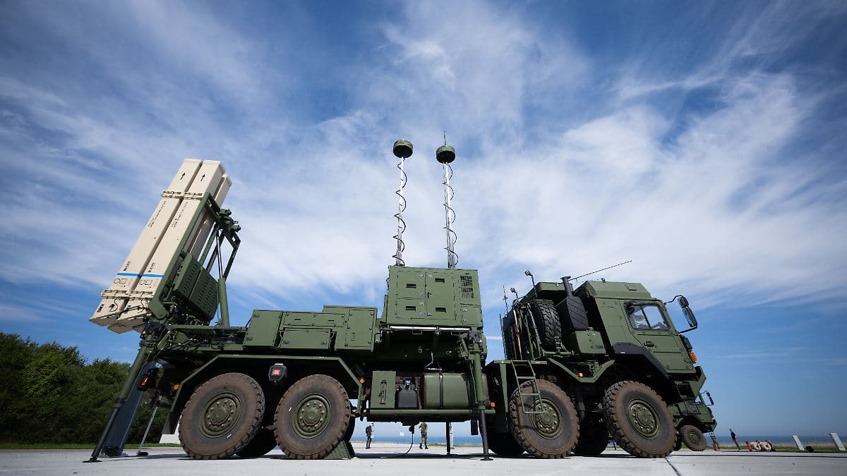 Україна отримала нову пускову установку Iris-T від Німеччини — Зеленський
