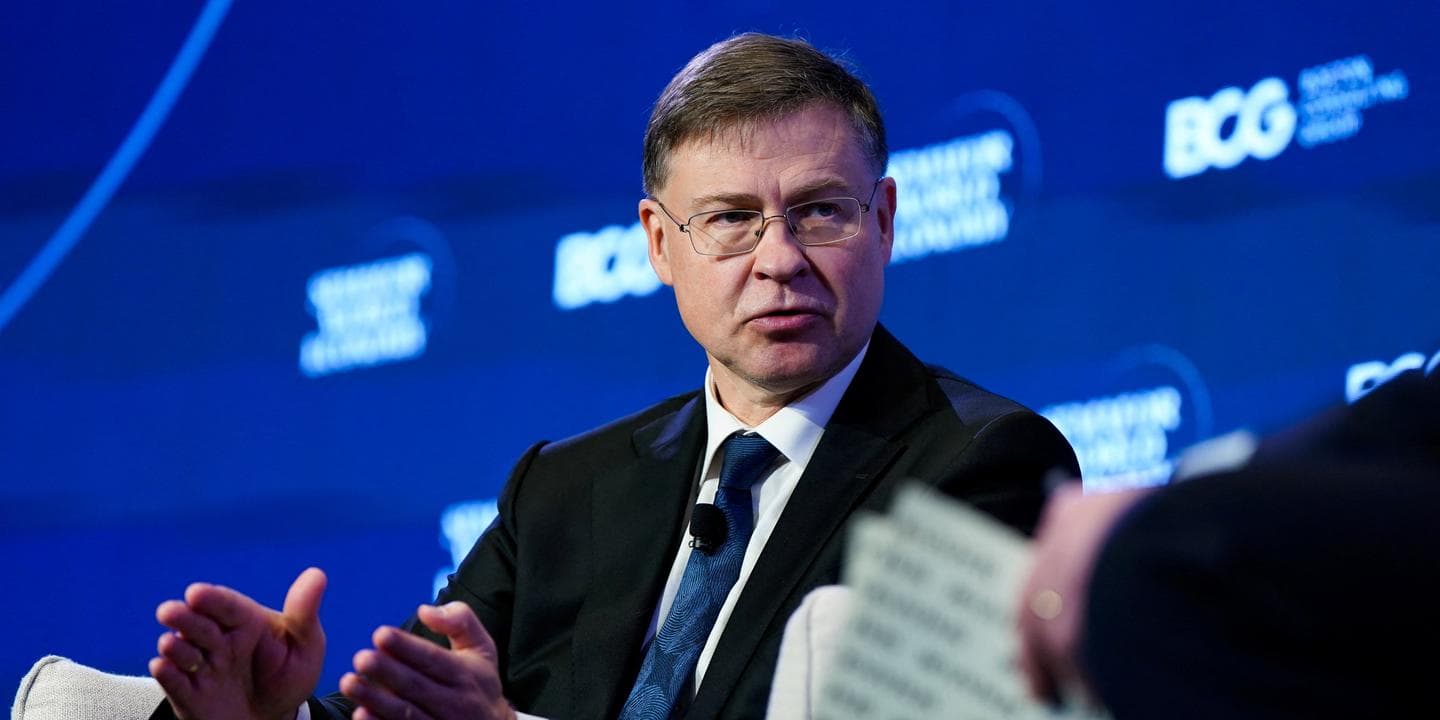 ЄС розблокує кредит €90 млрд для України до кінця червня — Домбровськіс