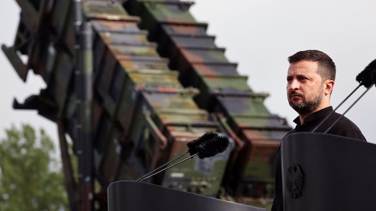 Зеленський просить Трампа надати ракети Patriot — запаси вичерпуються
