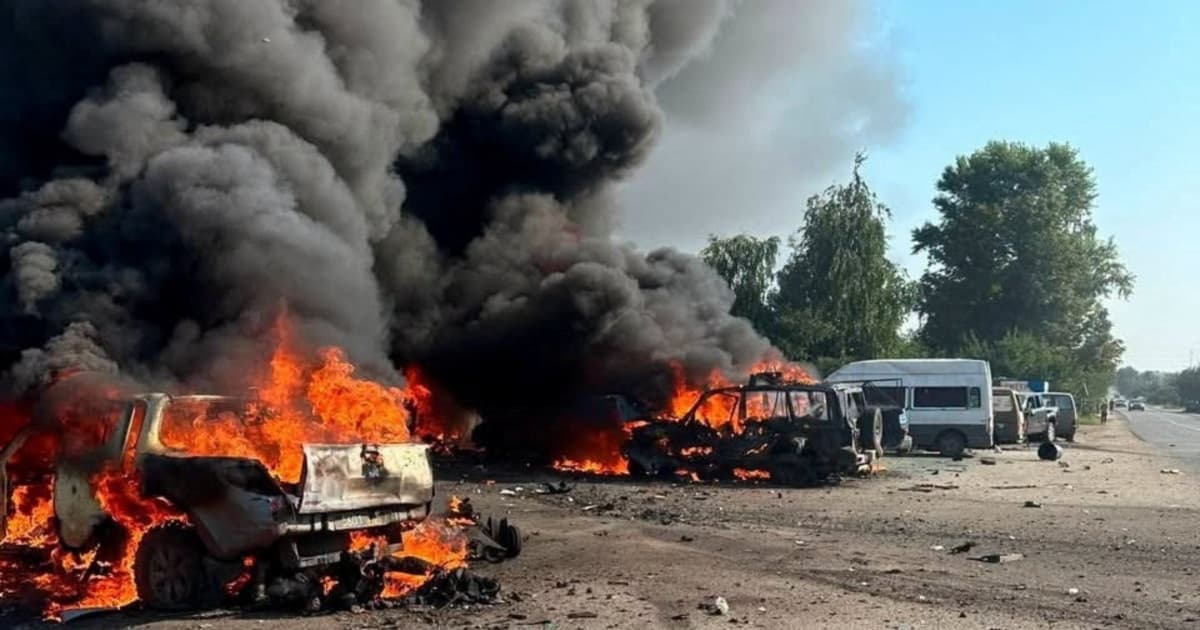 Зеленський висунув Хмару в міністри оборони; дрон влучив у зупинку на Запорізькій АЕС — один загинув
