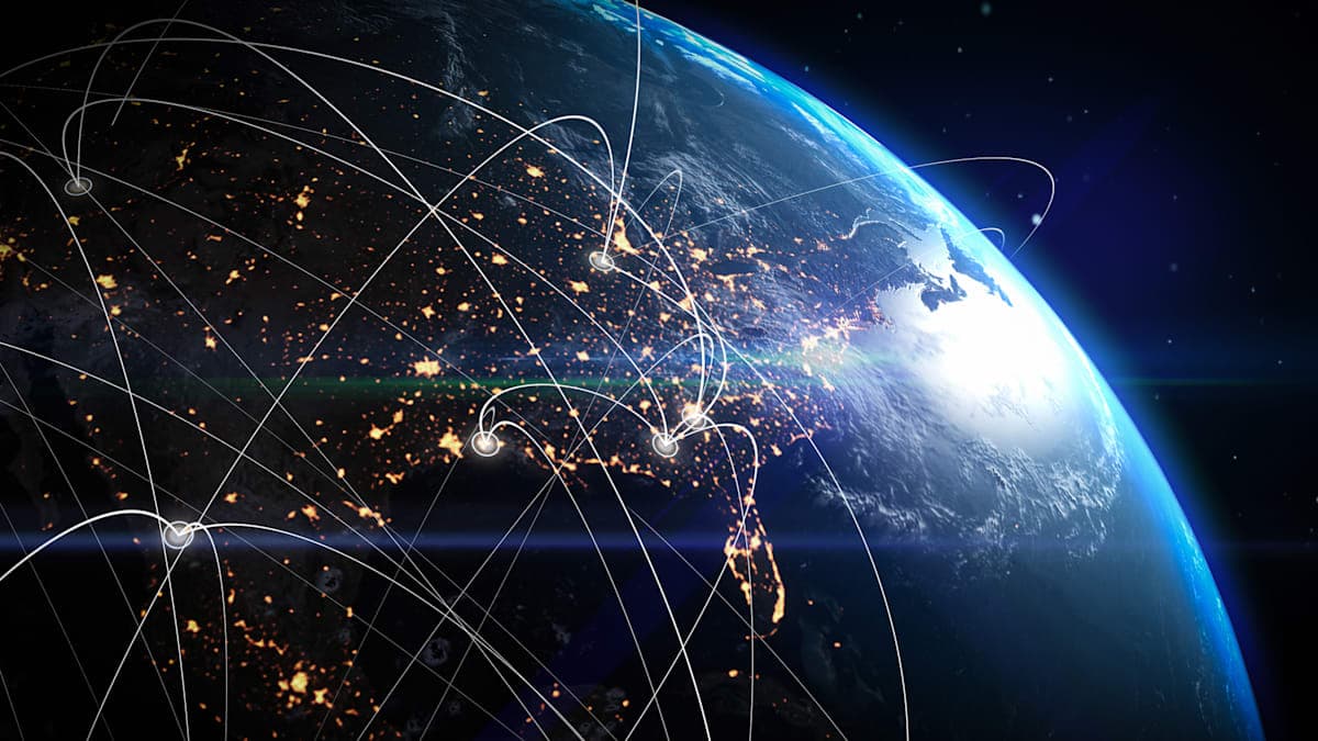 Росія будує власний Starlink: сотні супутників для армії і стратегічної автономії