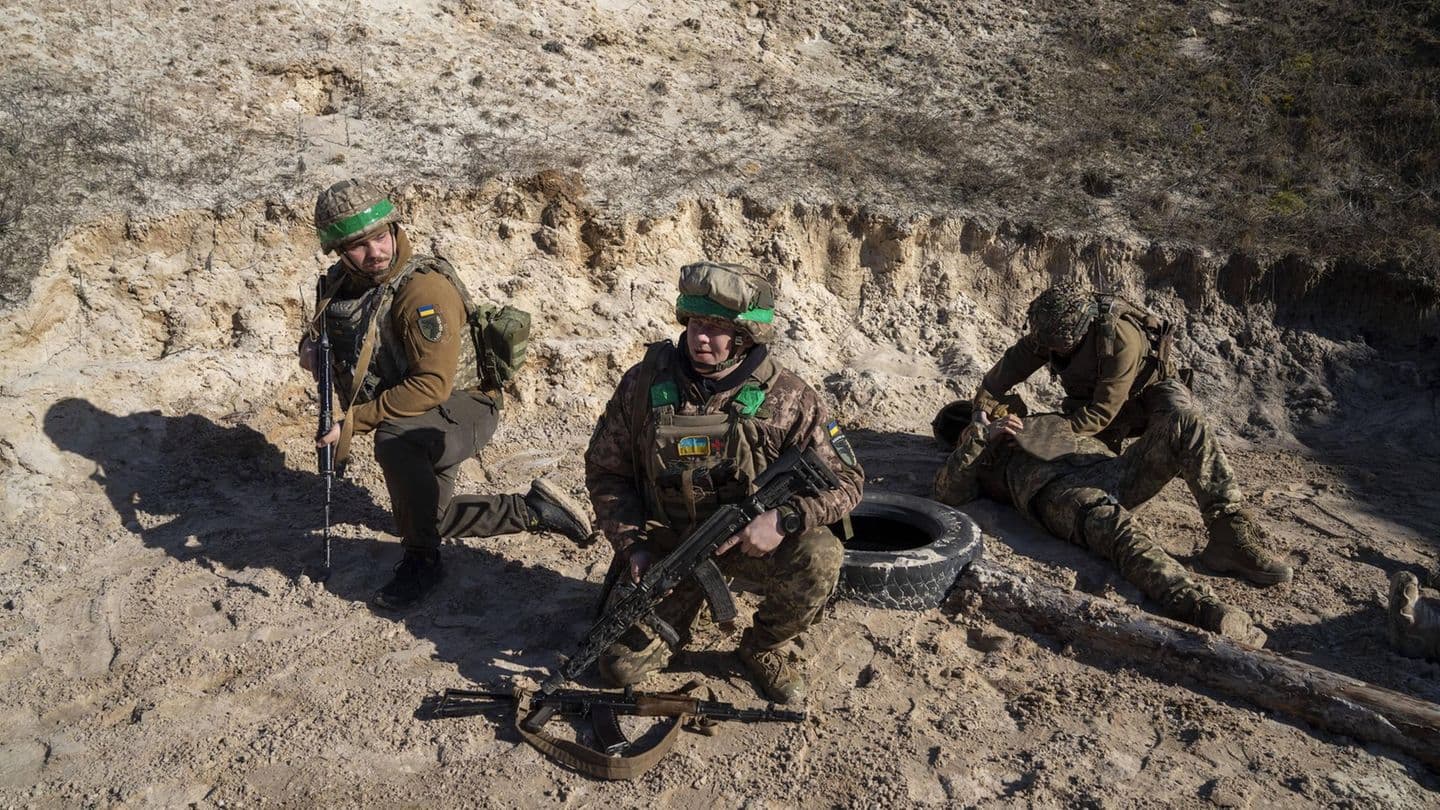 Іранська війна: нафтові доходи Росії зростають, а зброя США не надходить