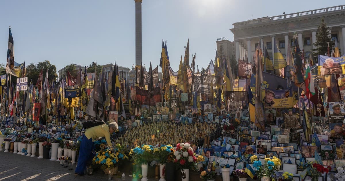 35 років незалежності: союзники приїхали до Києва — Вашингтон надіслав листівку
