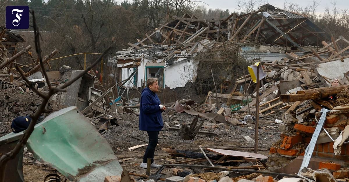 Росія атакує Україну у Страсну п'ятницю: щонайменше 14 загиблих, понад 500 дронів