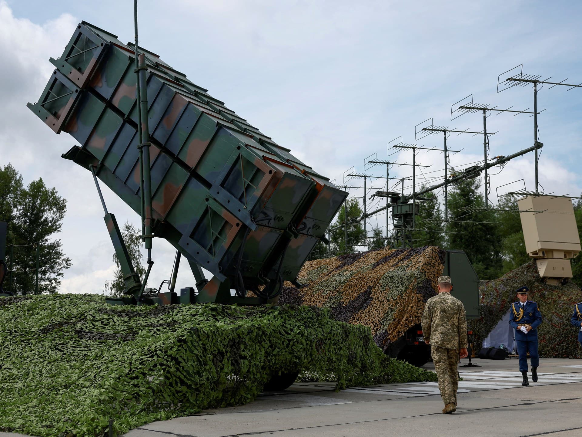 Небо ціною в мільярди: Україна на межі вичерпання ракет Patriot