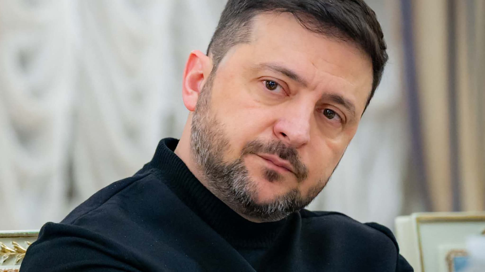 Зеленський позбавив російську мову захищеного статусу в Україні