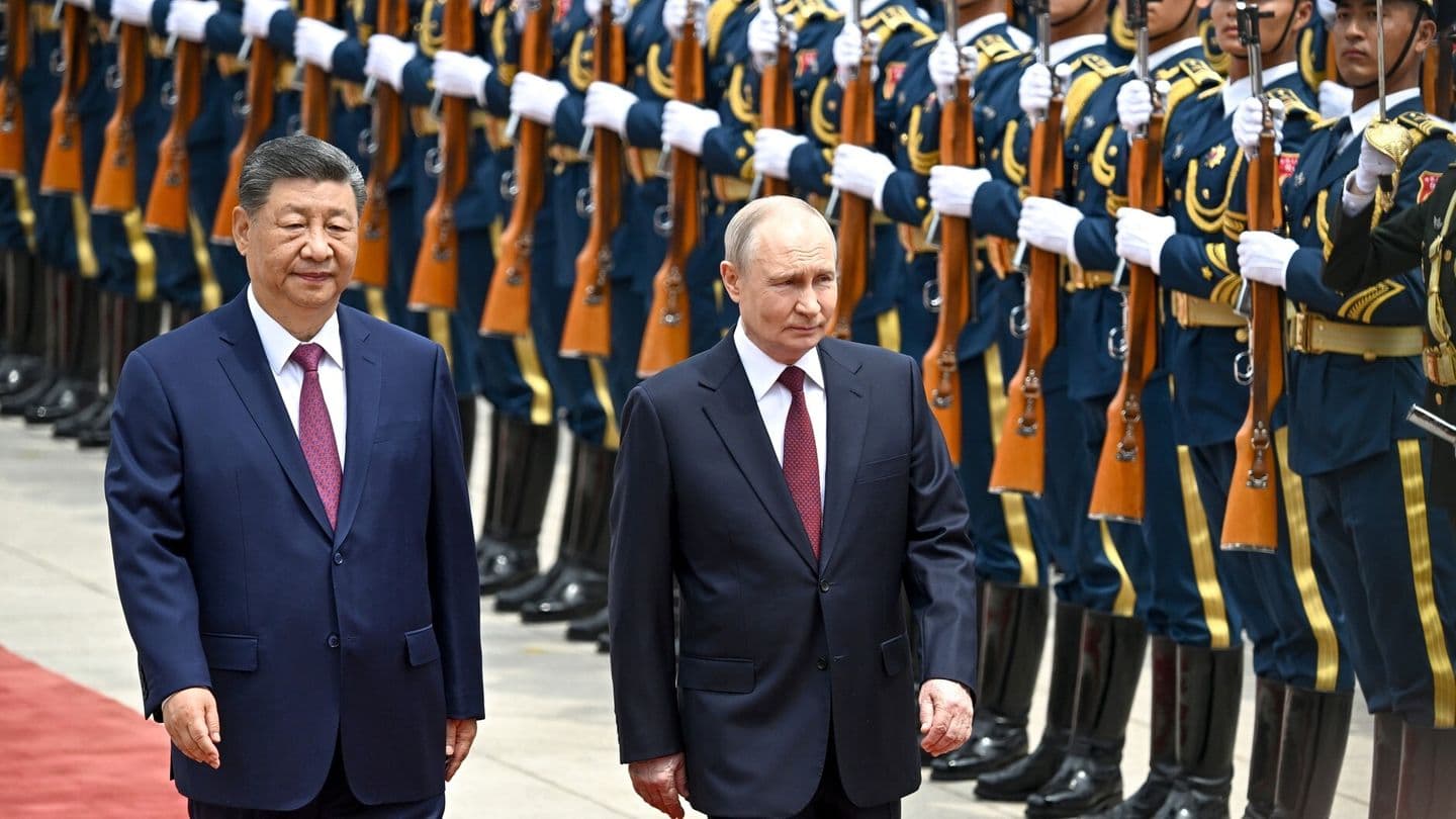 Путін і Сі підписали декларацію про «мир» в Україні через переговори та поглибили військову співпрацю