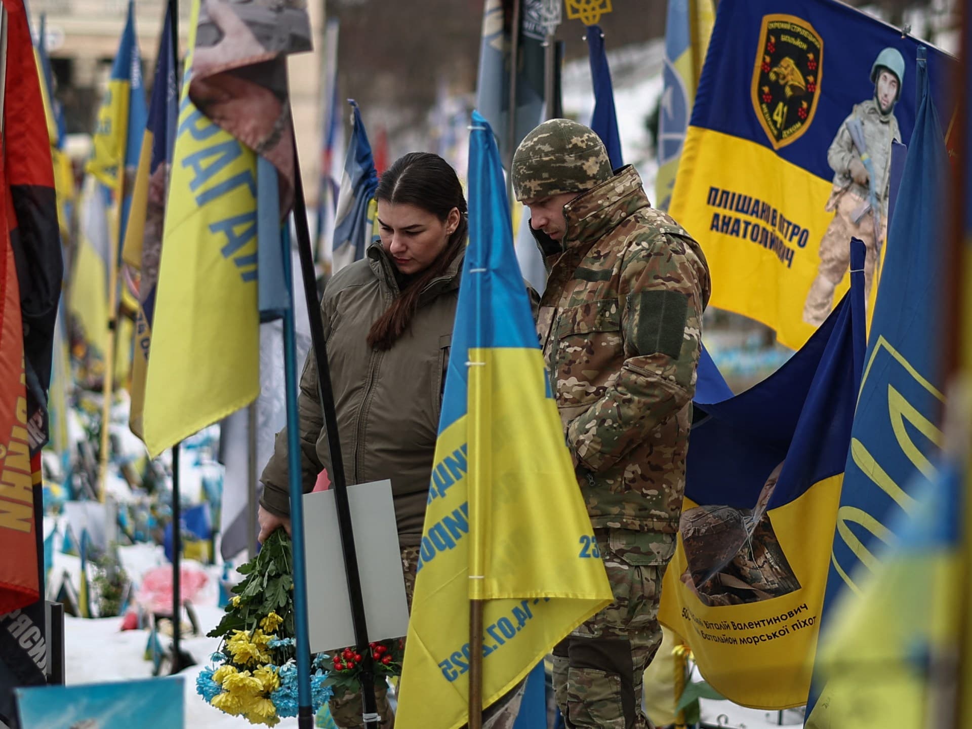 Річниця війни: акції солідарності та жалоба за загиблими солдатами