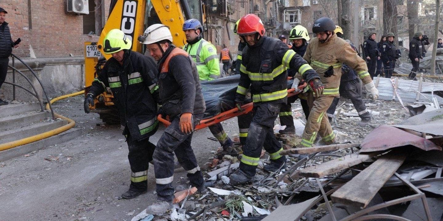 Нічні удари: двоє загиблих на Сумщині, вісім — у Дніпрі