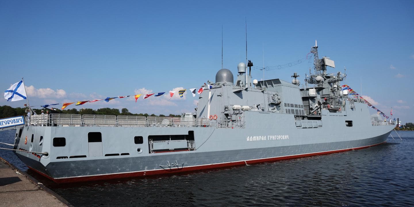 Фрегат «Адмірал Григорович» відкрив вогонь у Ла-Манші — огляд подій