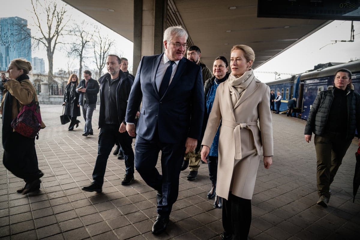 12 міністрів ЄС відвідали Україну в річницю звірств у Бучі