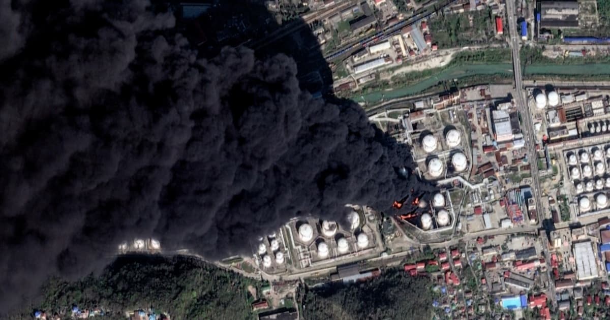 Туапсинський НПЗ палає вдруге за чотири дні після масованої атаки українських дронів