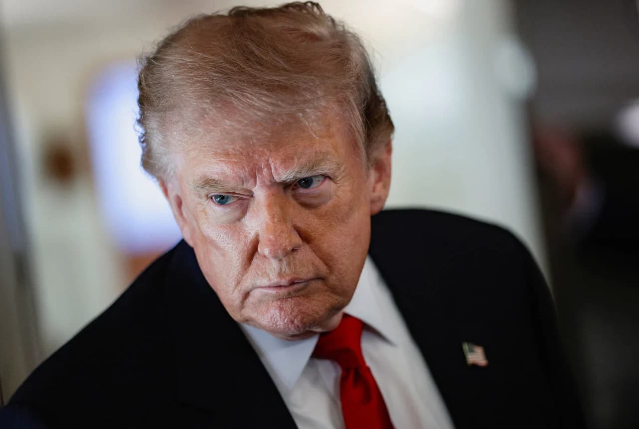 Трамп зустрівся з Нетаньягу і Зеленським: Іран погрожує Ормузом і нарощує виробництво зброї