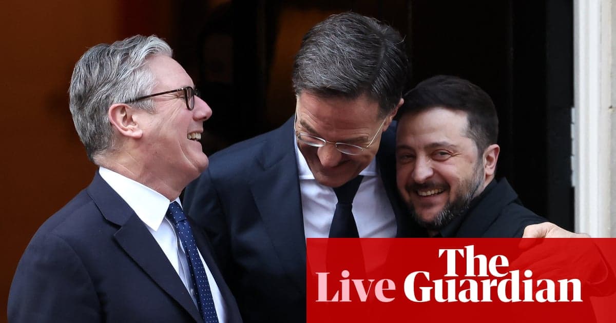 Стармер — Зеленському: Путін не скористається іранською війною