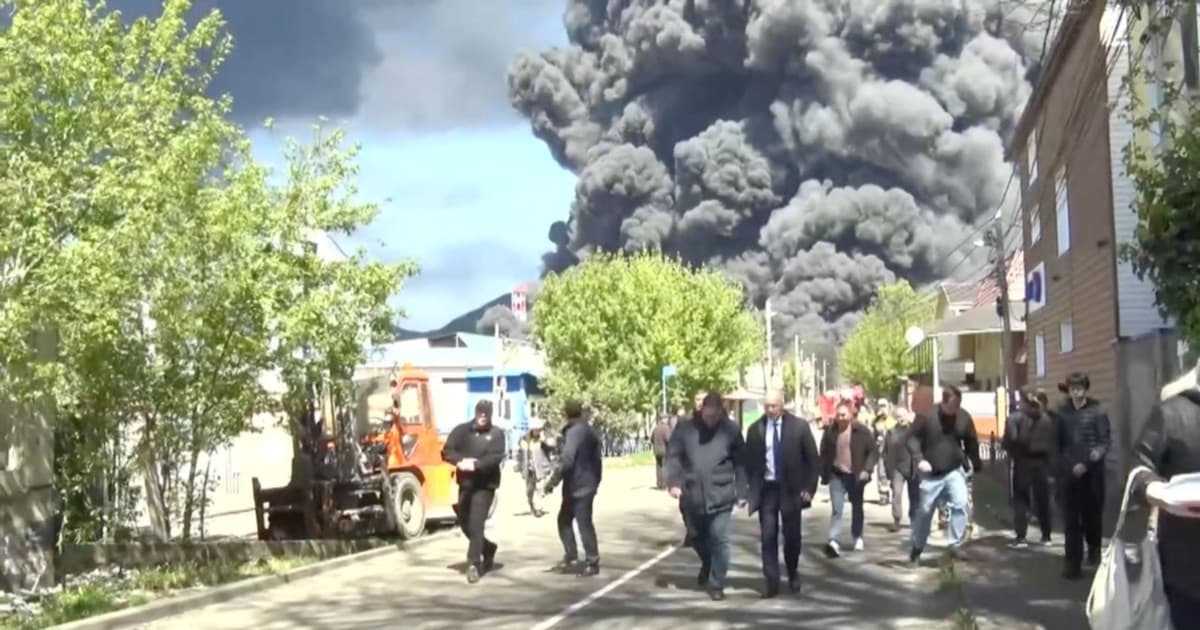 Точні удари по НПЗ: як Україна виснажує нафтову систему Росії