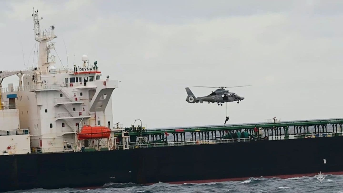 Франція захопила нафтовий танкер з «тіньового флоту» Росії