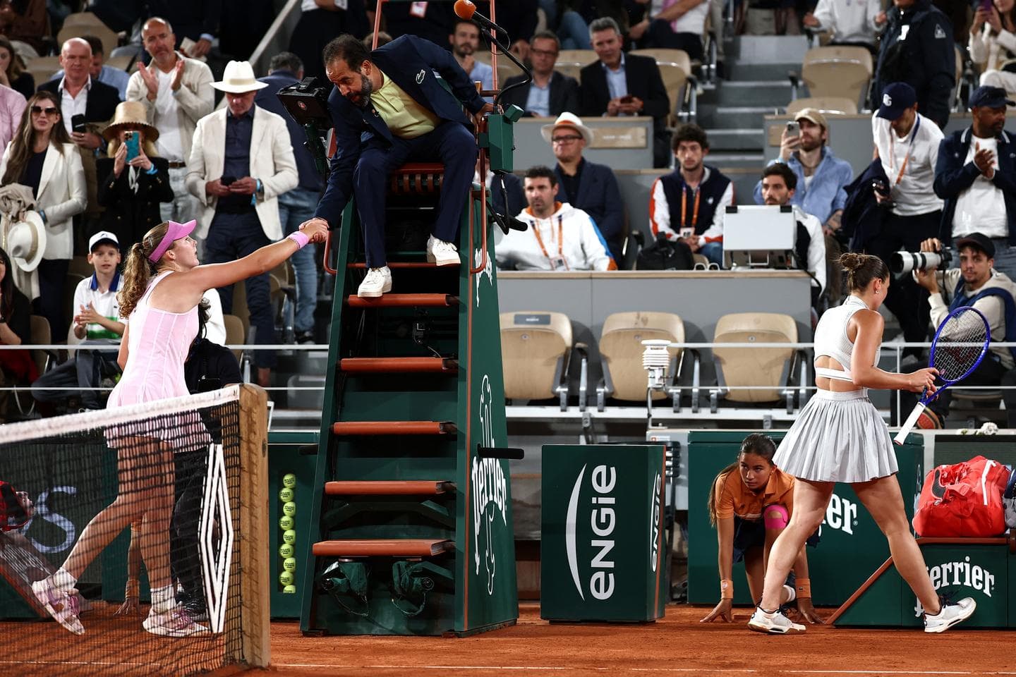 Костюк програла Андрєєвій у півфіналі Roland-Garros: рукостискання знову не було