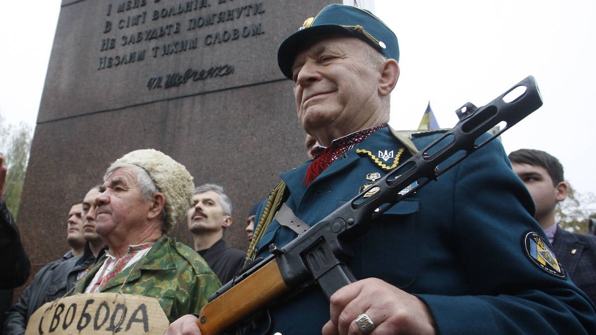 Польща погрожує позбавити Зеленського ордена через вшанування УПА