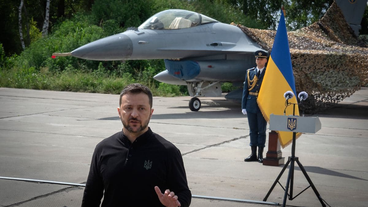 В Україні розбився F-16 під час перехоплення: пілот живий