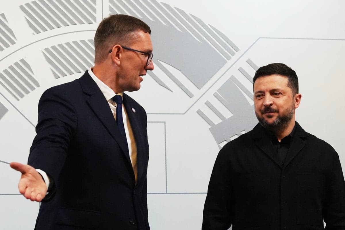 ЄС офіційно відкриває переговори про вступ з Україною та Молдовою