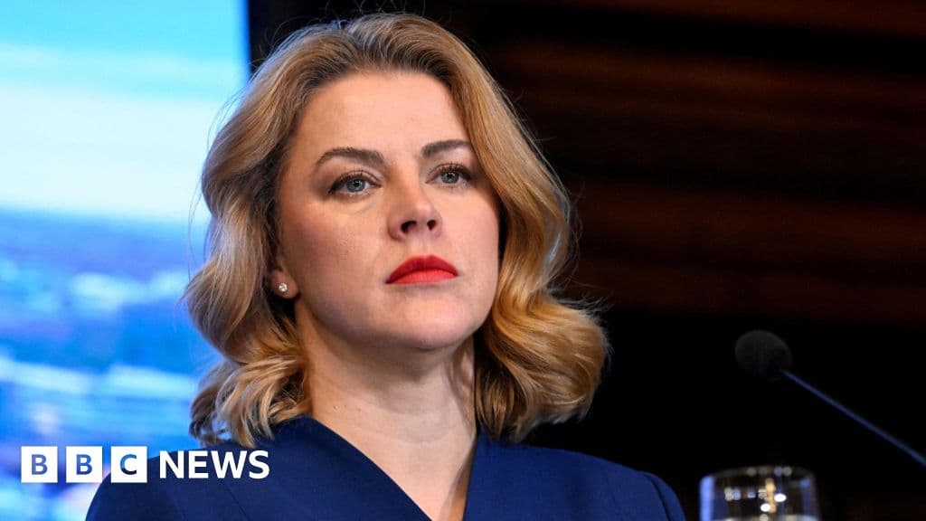 Прем'єр Латвії пішла у відставку через кризу з українськими дронами