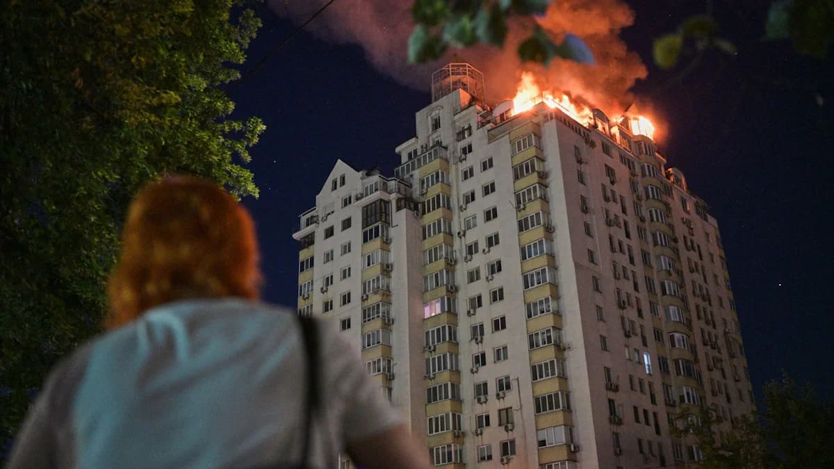 Росія завдала масованого удару по Україні: три загиблих, Київ у вогні