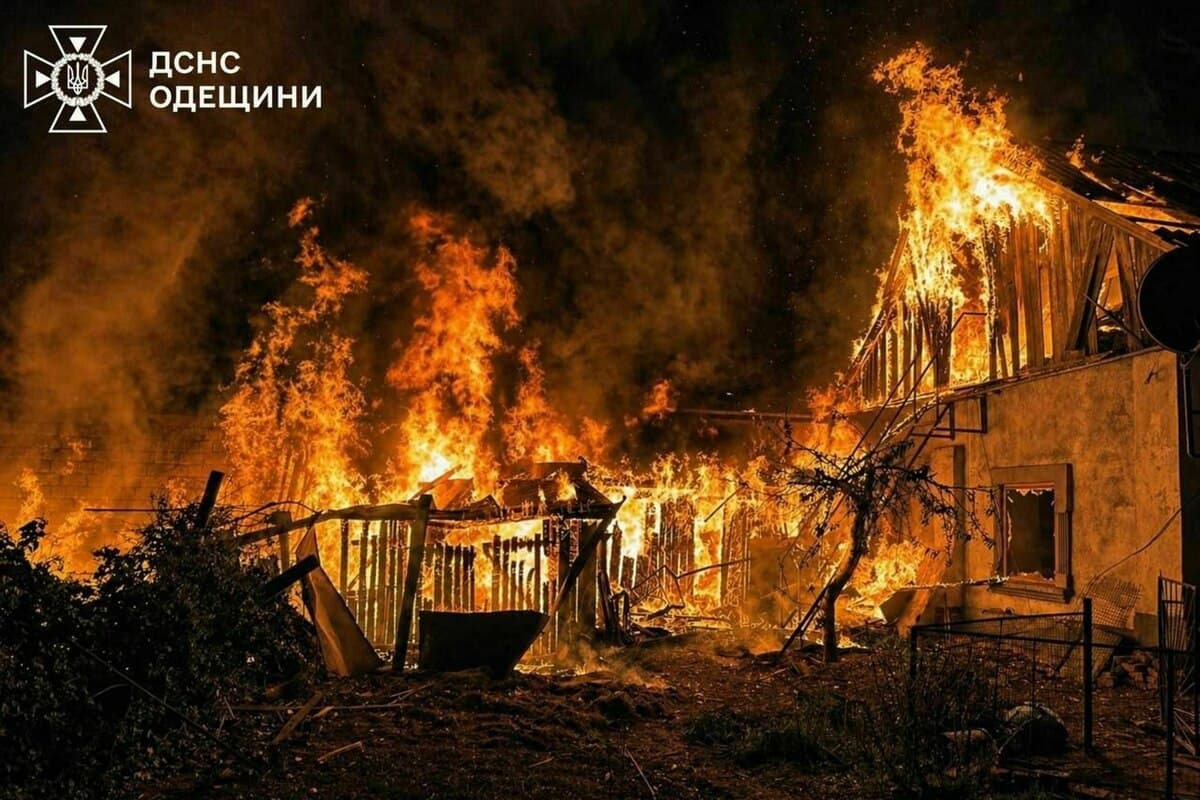 Путін запропонував Трампу перемир'я на День Перемоги: Одеса знову під ударом