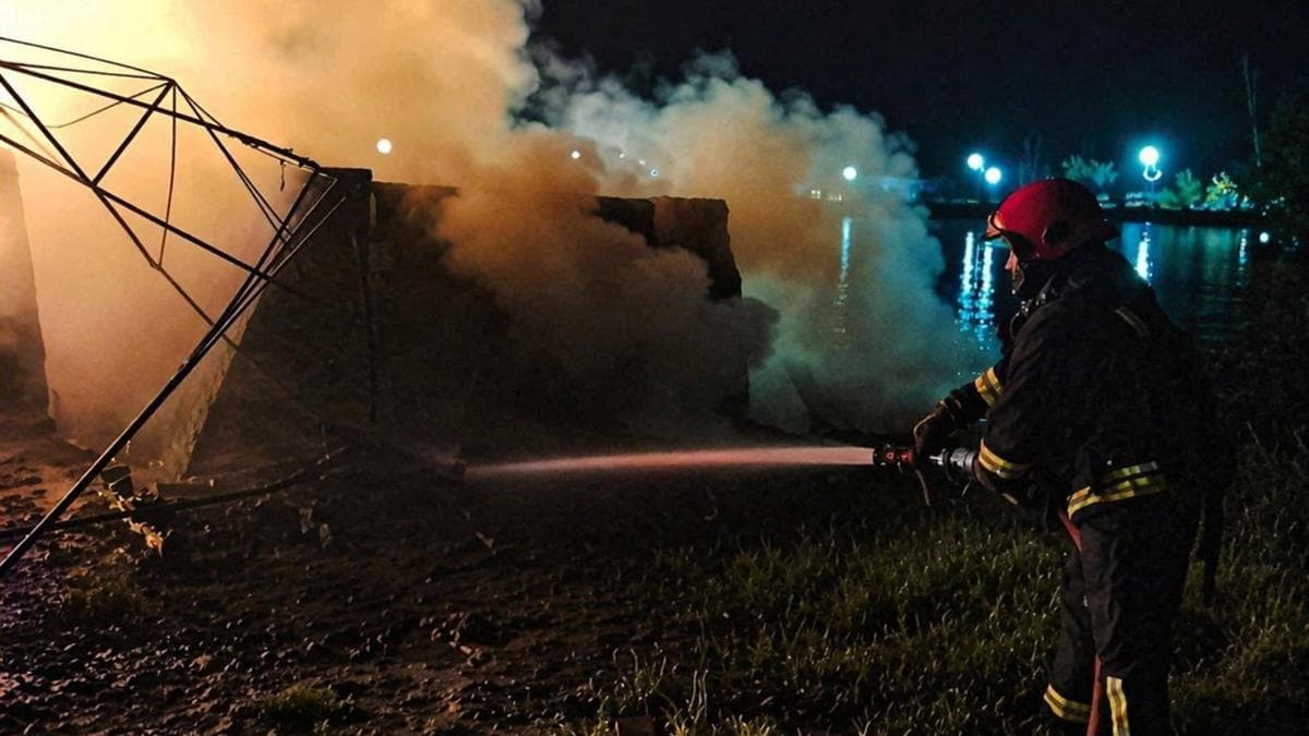 Російські удари вбили щонайменше двох людей в Україні — 16-річний хлопець загинув у Чернігові