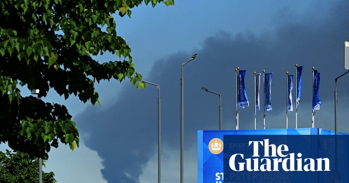 Дрони вдарили по Петербургу в день відкриття ПМЕФ: вибухи на нафтотерміналі та Кронштадтській базі