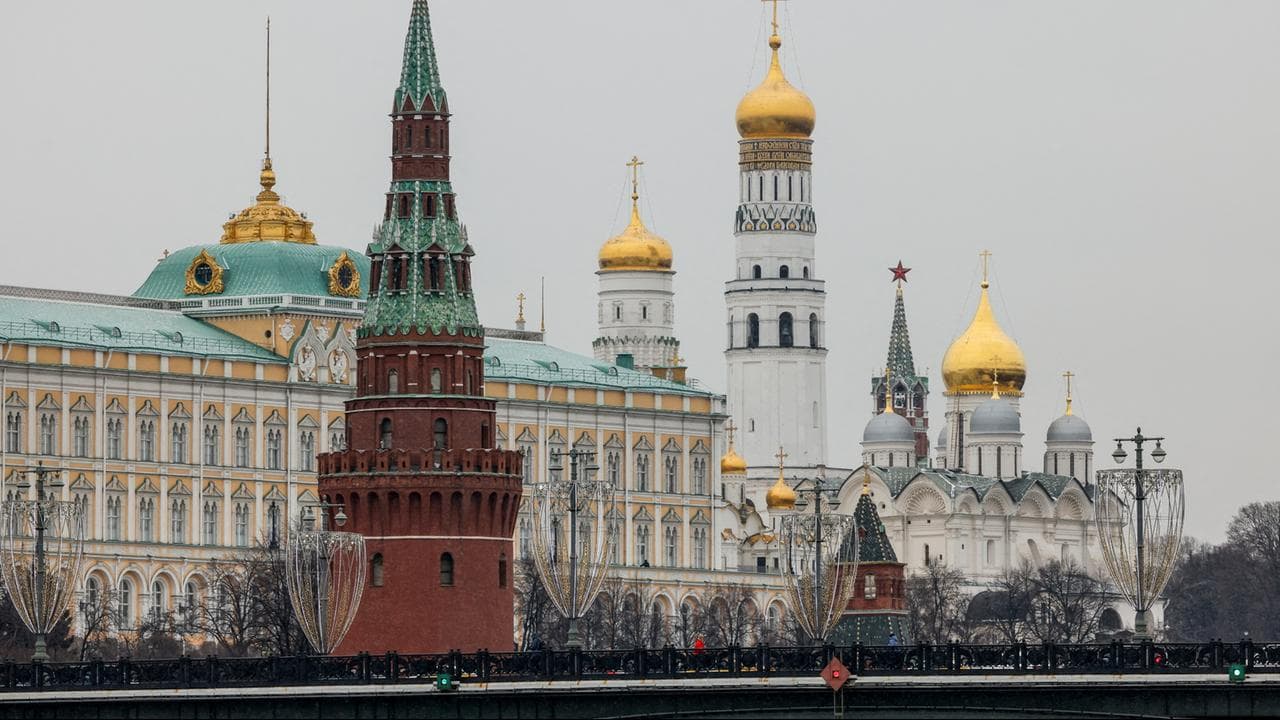 Масований дроновий удар по 19 регіонах Росії: п'ятеро загиблих у Підмосков'ї, судно спалахнуло під Новоросійськом