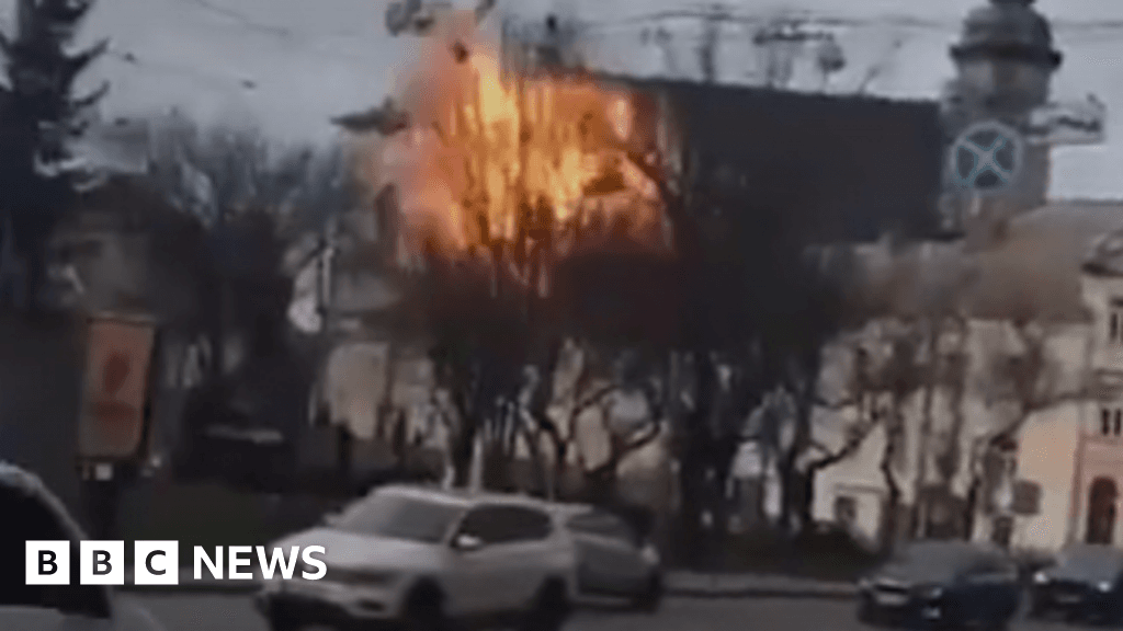 Росія атакувала захід України понад 400 дронами: пошкоджено монастир ЮНЕСКО