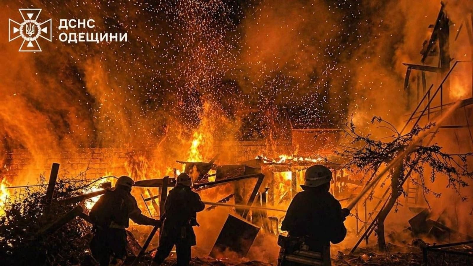 Дрони СБУ вдарили по нафтовому об'єкту в Пермі — 1500 кілометрів від України