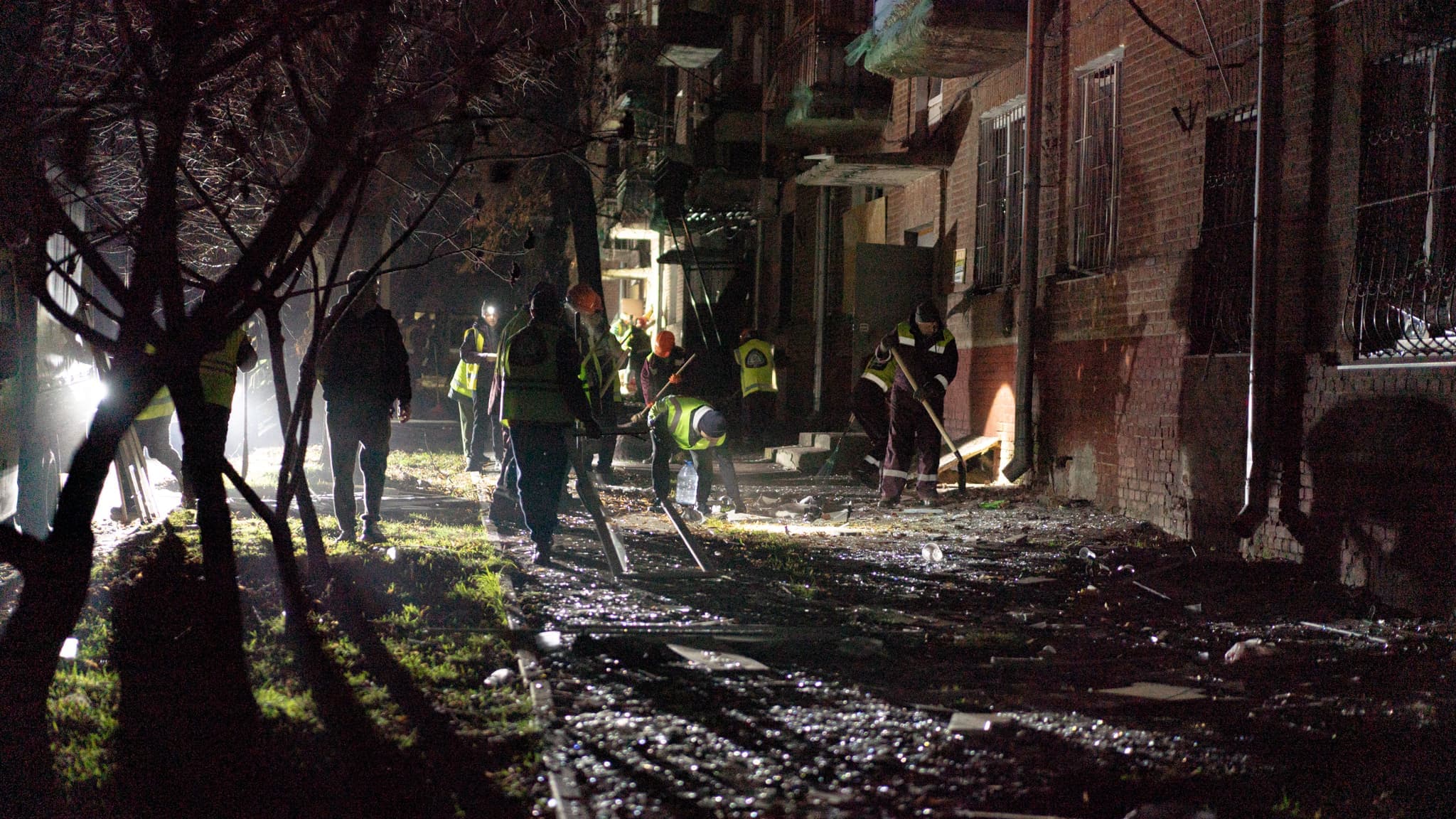 Ніч ударів: п'ятеро загиблих у Харкові та на Дніпропетровщині