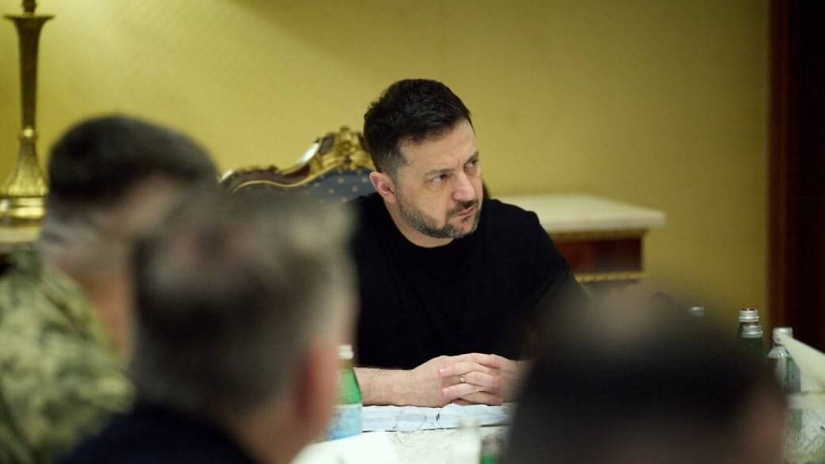 Зеленський підписав оборонну угоду з ОАЕ та їде до Катару