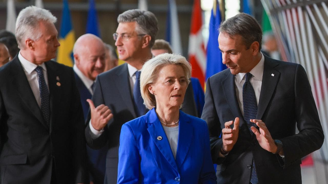 Блокада Орбана: чи встигне ЄС профінансувати Україну до квітневих виборів