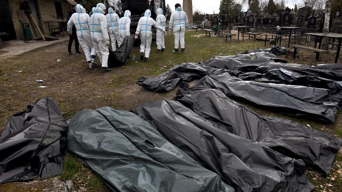 Міністри ЄС у Бучі: чотири роки з дня масових вбивств мирних жителів