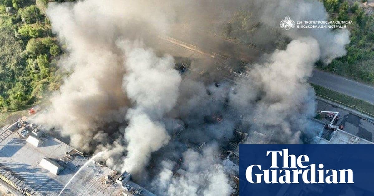16 загиблих у Кривому Розі: дрони вдарили по торговому центру, другий — по рятувальниках