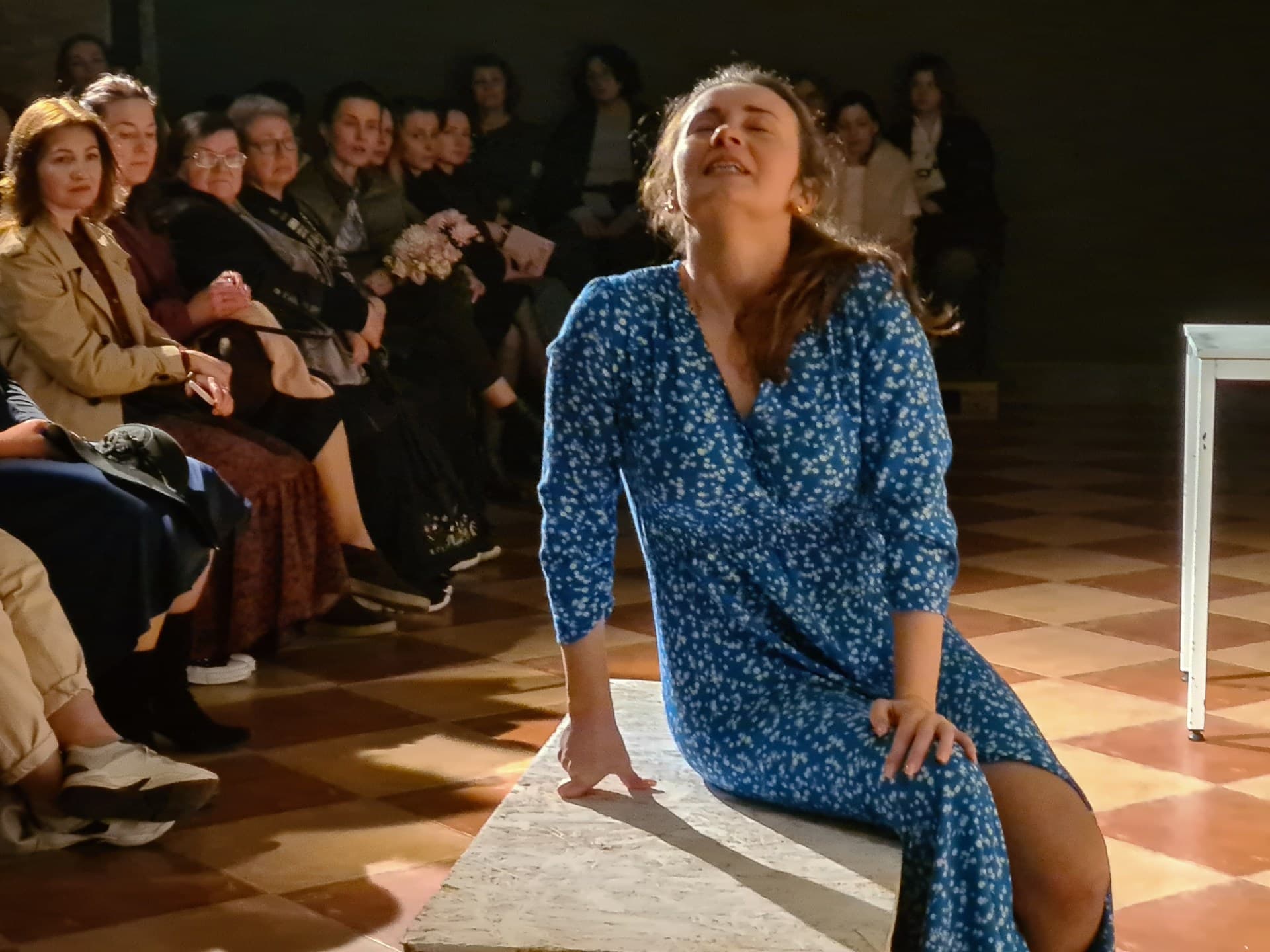 «Двадцять один»: київський Театр ветеранів перетворює біль війни на мистецтво