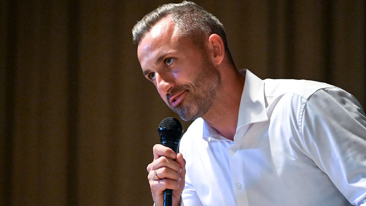 АдН назвала мільярди на іноземців і Україну — фактчекери підтвердили