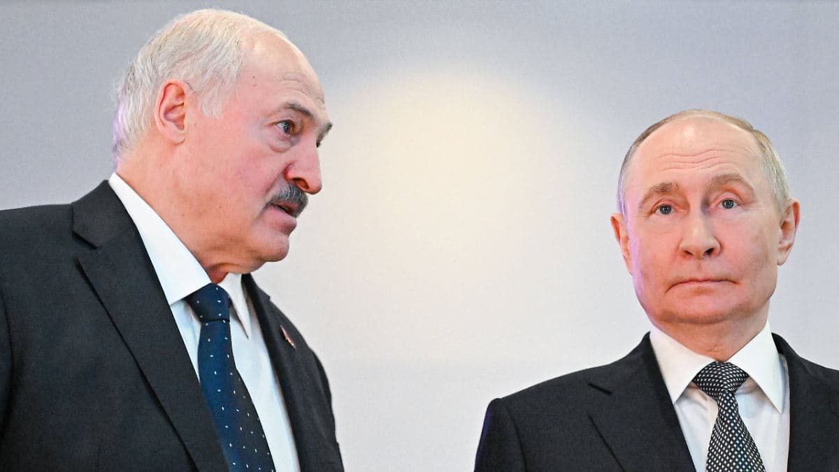 Лукашенко закликає до переговорів — Зеленський відповів супутниковими знімками