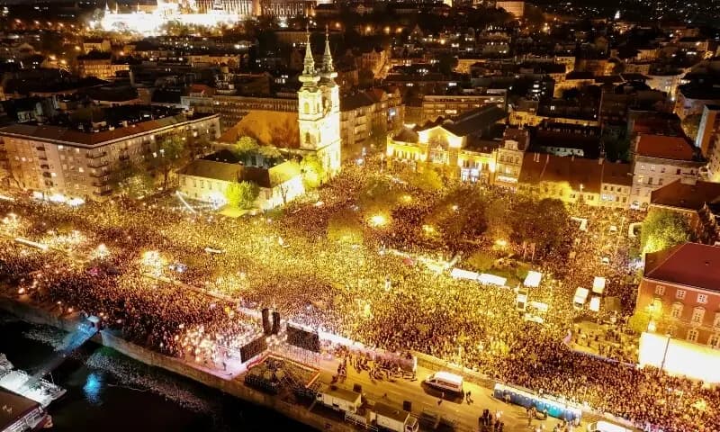 Угорська молодь святкує кінець 16-річного правління Орбана: «Мрія, яку я вважала нездійсненною, справдилася»