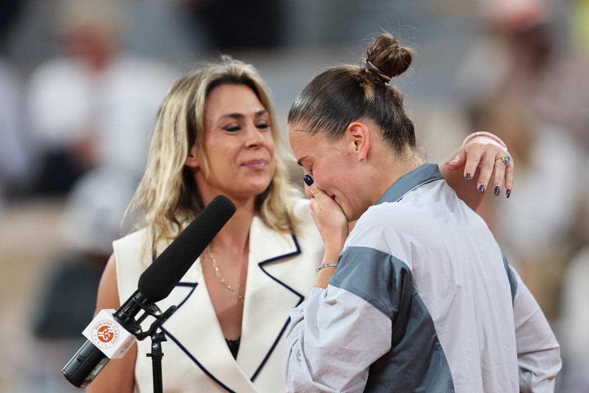 Костюк — перша українка у півфіналі Roland Garros: «Присвячую перемогу українському народу»