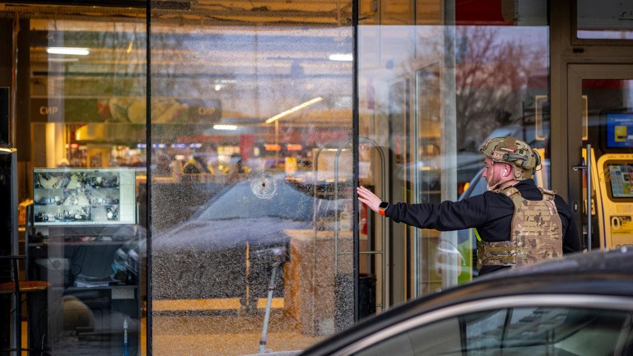 Напад у Києві: МВС відкрило розслідування після загибелі шістьох людей у супермаркеті